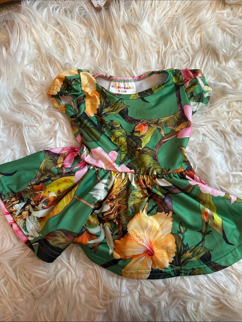 Dot dot smile Hawaiian flower dress